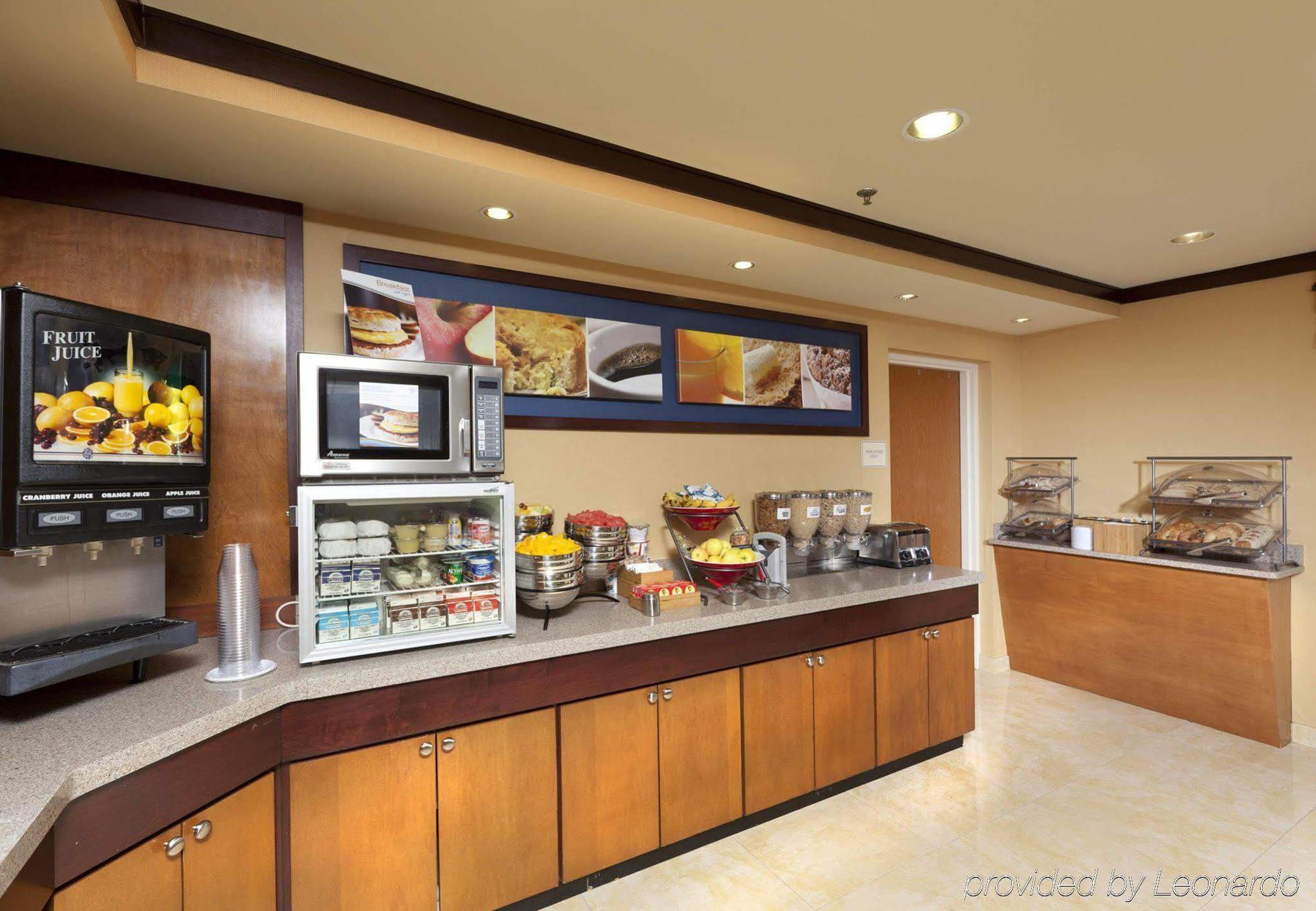 Fairfield Inn By Marriott Lexington Park Patuxent River Naval Air Station Restaurant bilde